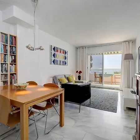 Boulevard 205 Apartment *